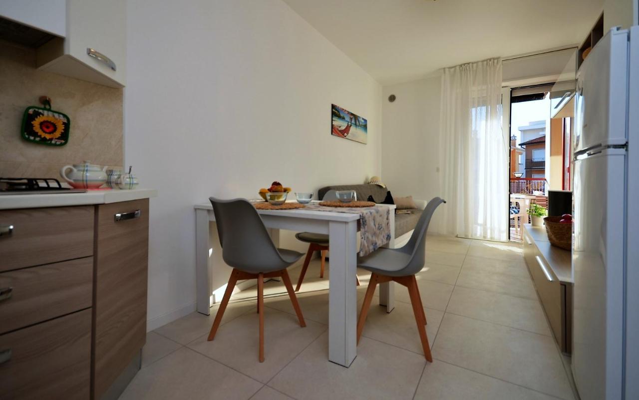 Appartamenti Keplero Bibione Exteriör bild